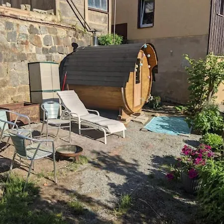 Familienwohnung Für 3 Mit Sauna, Pool&terrasse - Famzi Ferienhaus *
