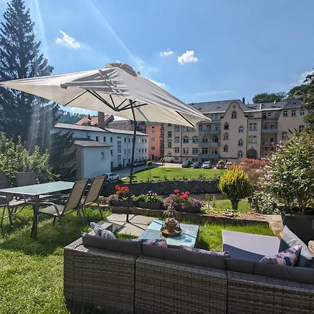 Familienwohnung Für 3 Mit Sauna, Pool&terrasse - Famzi Ferienhaus Sebnitz