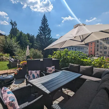 Familienwohnung Für 3 Mit Sauna, Pool&terrasse - Famzi * Sebnitz