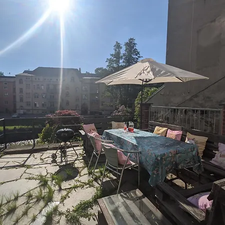 Familienwohnung Für 3 Mit Sauna, Pool&terrasse - Famzi Ferienhaus