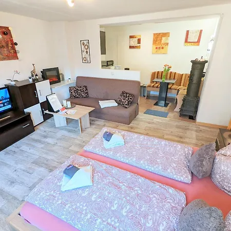 Famzi - Urlaubsmagie - Familienwohnung Mit Gemeinschaftsgarten, -sauna & -pool *