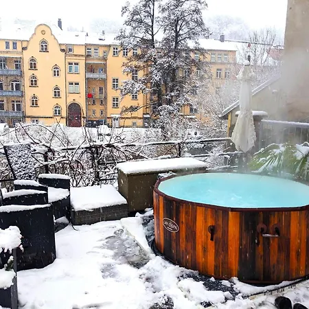 Familienwohnung Für 3 Mit Sauna, Pool&terrasse - Famzi Sebnitz